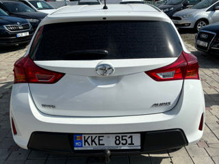 Toyota Auris foto 2