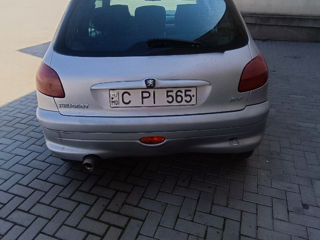 Peugeot 206 foto 3