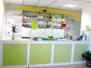 Se vinde farmacie foto 2