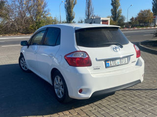 Toyota Auris foto 3