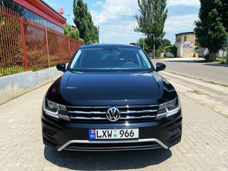Volkswagen Tiguan foto 1