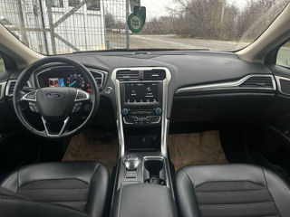 Ford Fusion foto 14