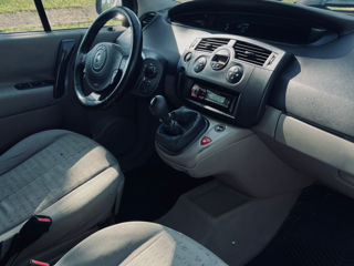 Renault Scenic foto 10