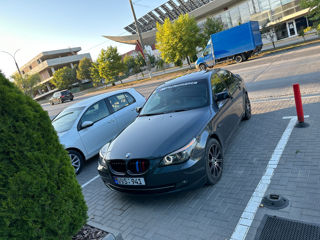 BMW 5 Series foto 6