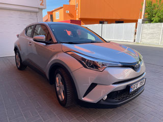 Toyota C-HR foto 3