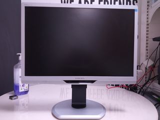 Mpnitor PHILIPS 220B