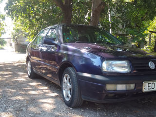 Volkswagen Vento foto 5