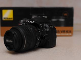 Nikon D3100 Full Kit (6000 de cadre) foto 1