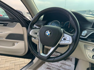 BMW 7 Series foto 9