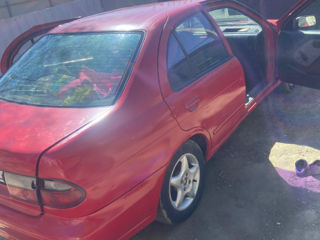 Nissan Almera foto 5