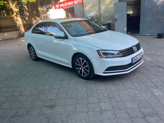 Volkswagen Jetta foto 2