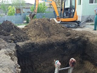 Mini excavator servicii foto 3
