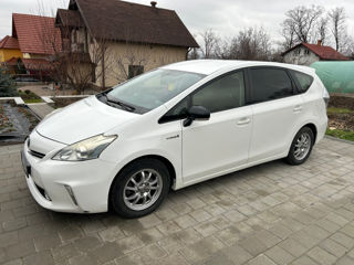 Toyota Prius + foto 4