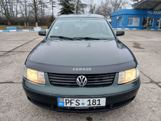 Volkswagen Passat foto 9