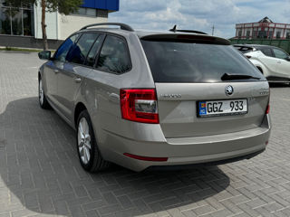 Skoda Octavia foto 3