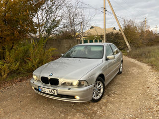 BMW 5 Series foto 11