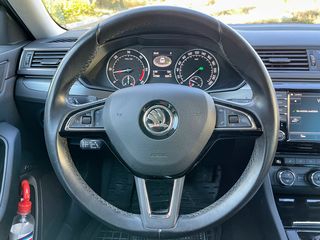 Skoda Superb foto 8