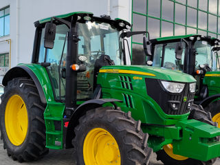 John Deere 6125M