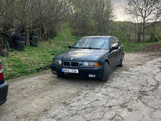 BMW 3 Series foto 2