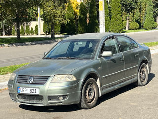 Volkswagen Passat foto 3