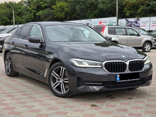 BMW 5 Series foto 3