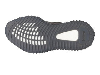 Кроссовки adisas yeezy boost 350 v2 фото 1