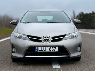 Toyota Auris foto 2