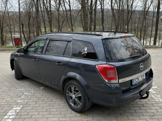 Opel Astra foto 1