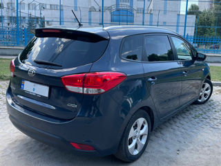 KIA Carens foto 3