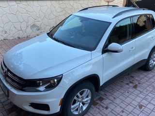 Volkswagen Tiguan foto 2