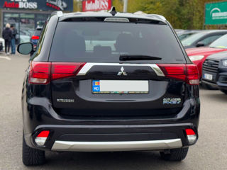 Mitsubishi Outlander foto 5