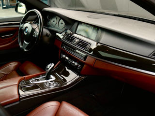 BMW 5 Series foto 10