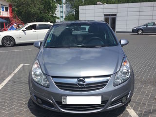 Opel Corsa foto 2