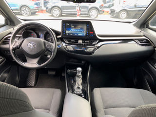 Toyota C-HR foto 8