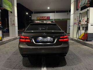 Mercedes E-Class foto 4