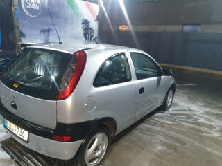 Opel Corsa foto 3