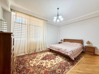 Ap. 3 cam., 118 м², 4/8 et.