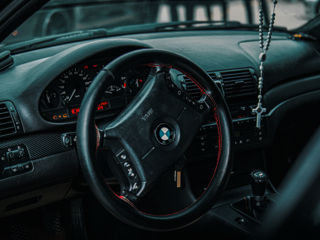 BMW 3 Series foto 6