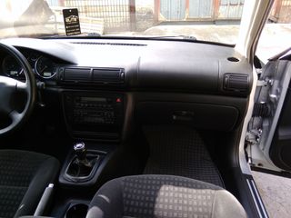 Volkswagen Passat foto 4