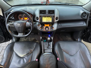 Toyota Rav 4 foto 9