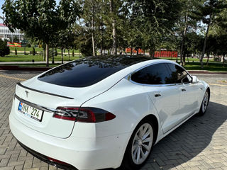 Tesla Model S foto 4