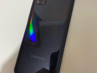 Продам Samsung A31 4/64