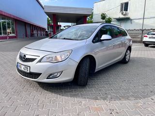 Opel Astra фото 1