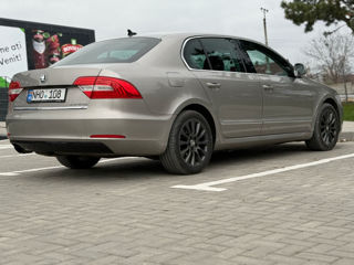 Skoda Superb фото 5