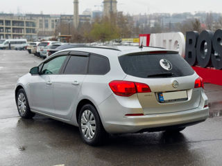 Opel Astra foto 8