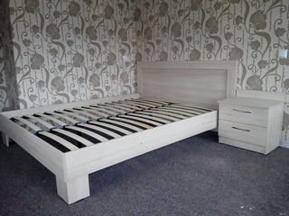 Кровать ( на заказ ) двуспальные, простые и люкс