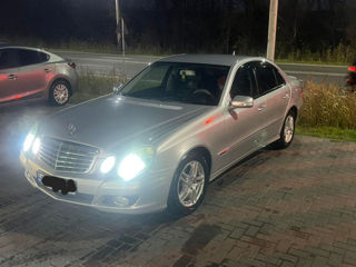 Mercedes E-Class foto 6