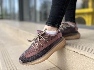 yeezy mocha