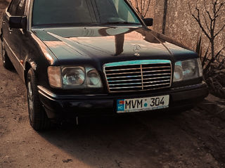 Mercedes Series (W124) foto 2