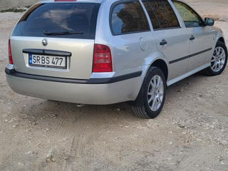 Skoda Octavia foto 4